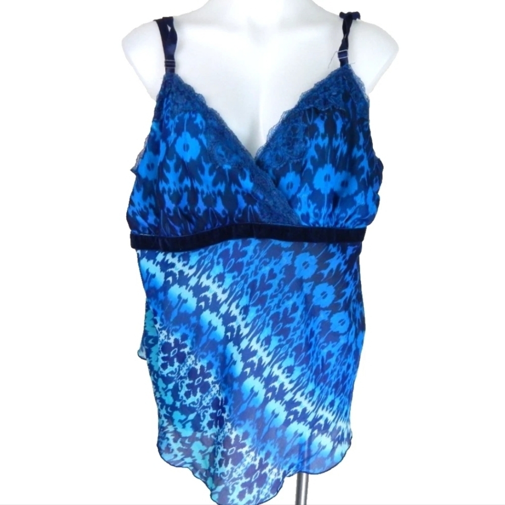 Torrid Vintage Y2K Ikat Lace Trim Camisole